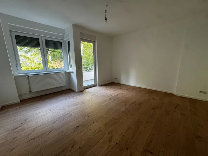 3- Zimmer Erdgeschoss-Apartment mit Balkon im Zentrum! — photo 1